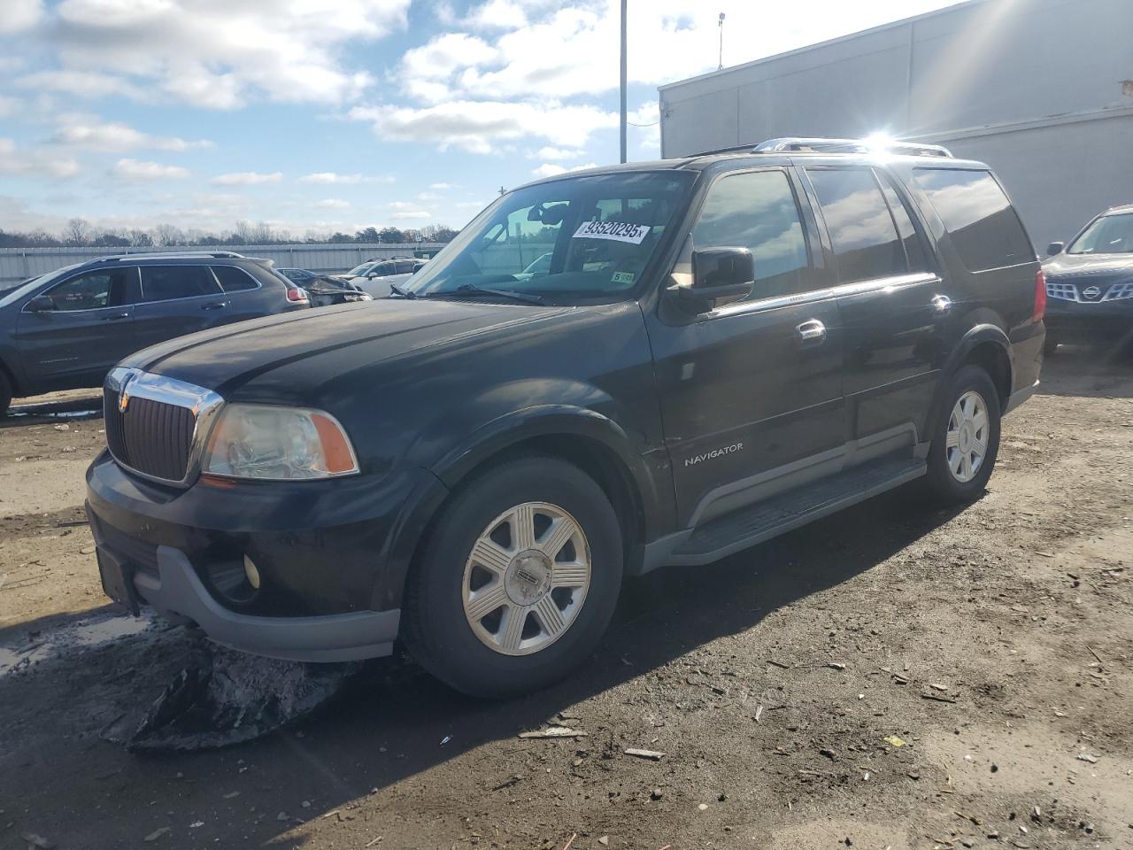 2004 Lincoln Navigator