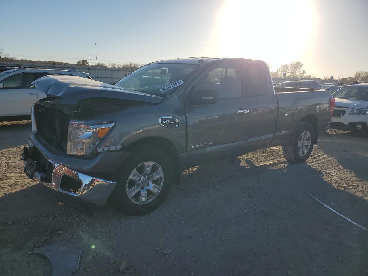 2017 Nissan Titan