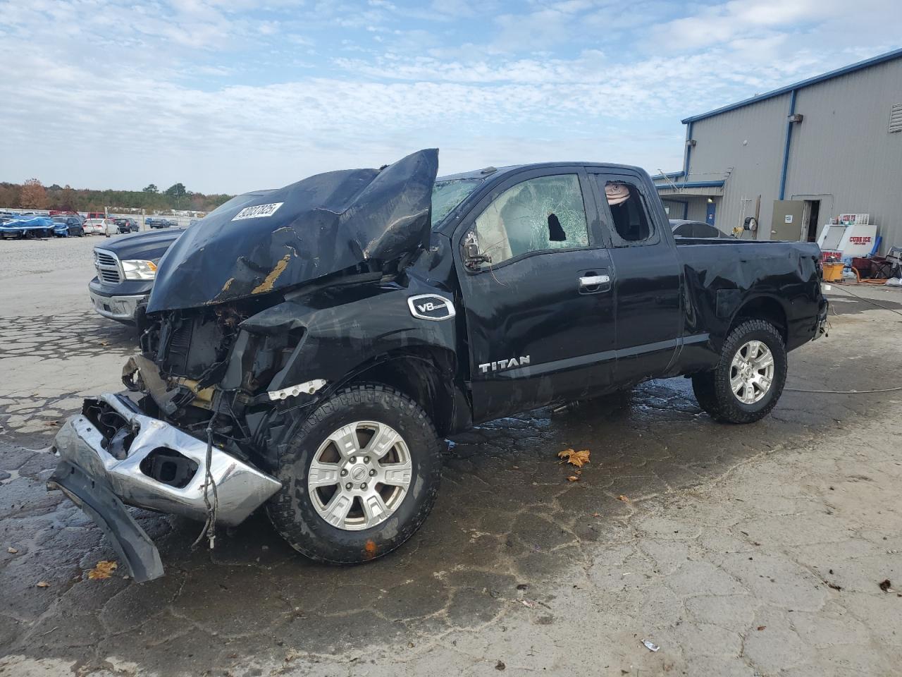 2017 Nissan Titan