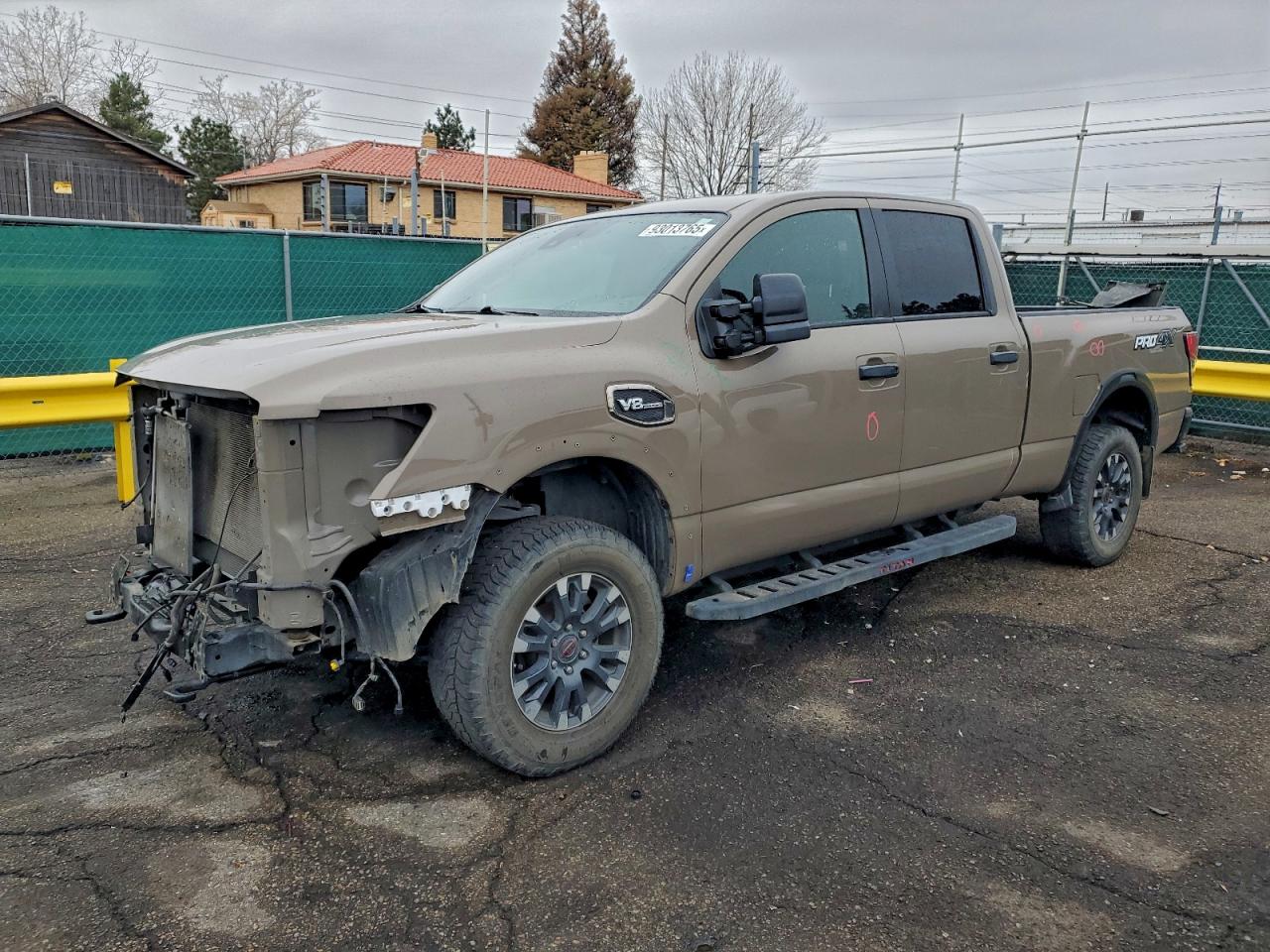 Nissan Titan
