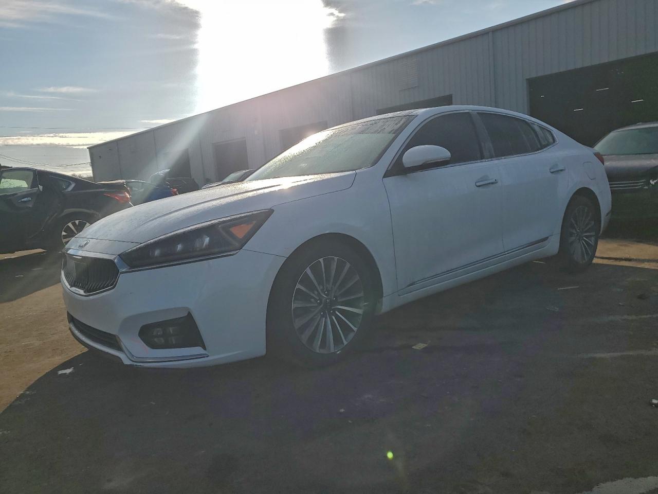 2017 Kia Cadenza