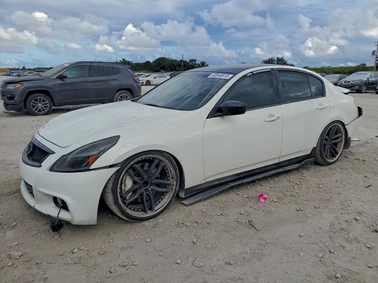 2013 Infiniti G37