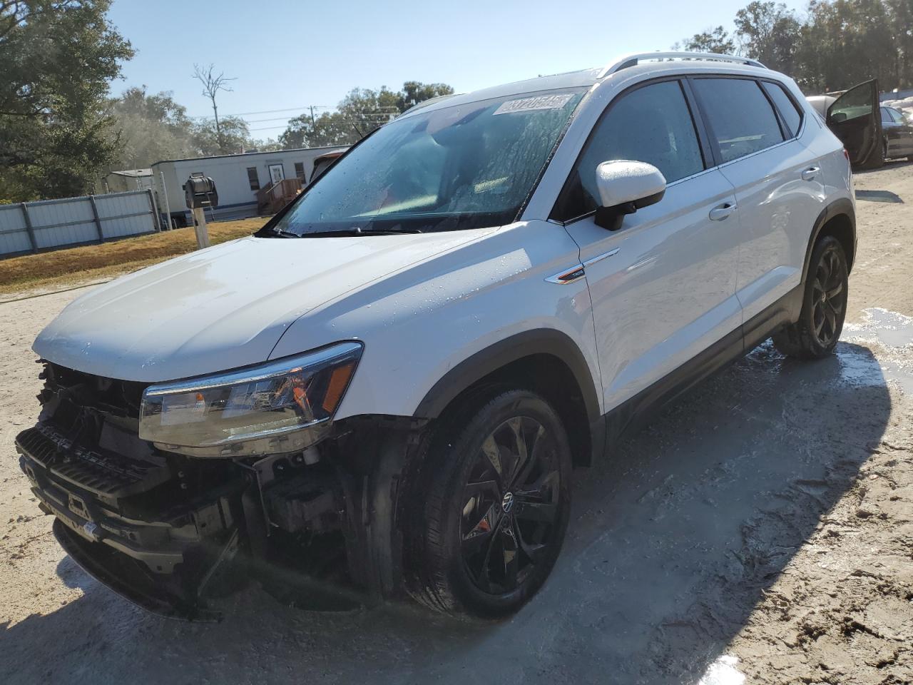 Volkswagen Taos