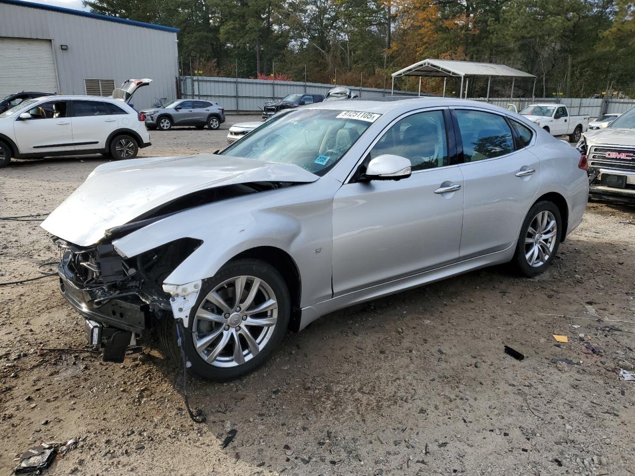 2019 Infiniti Q70