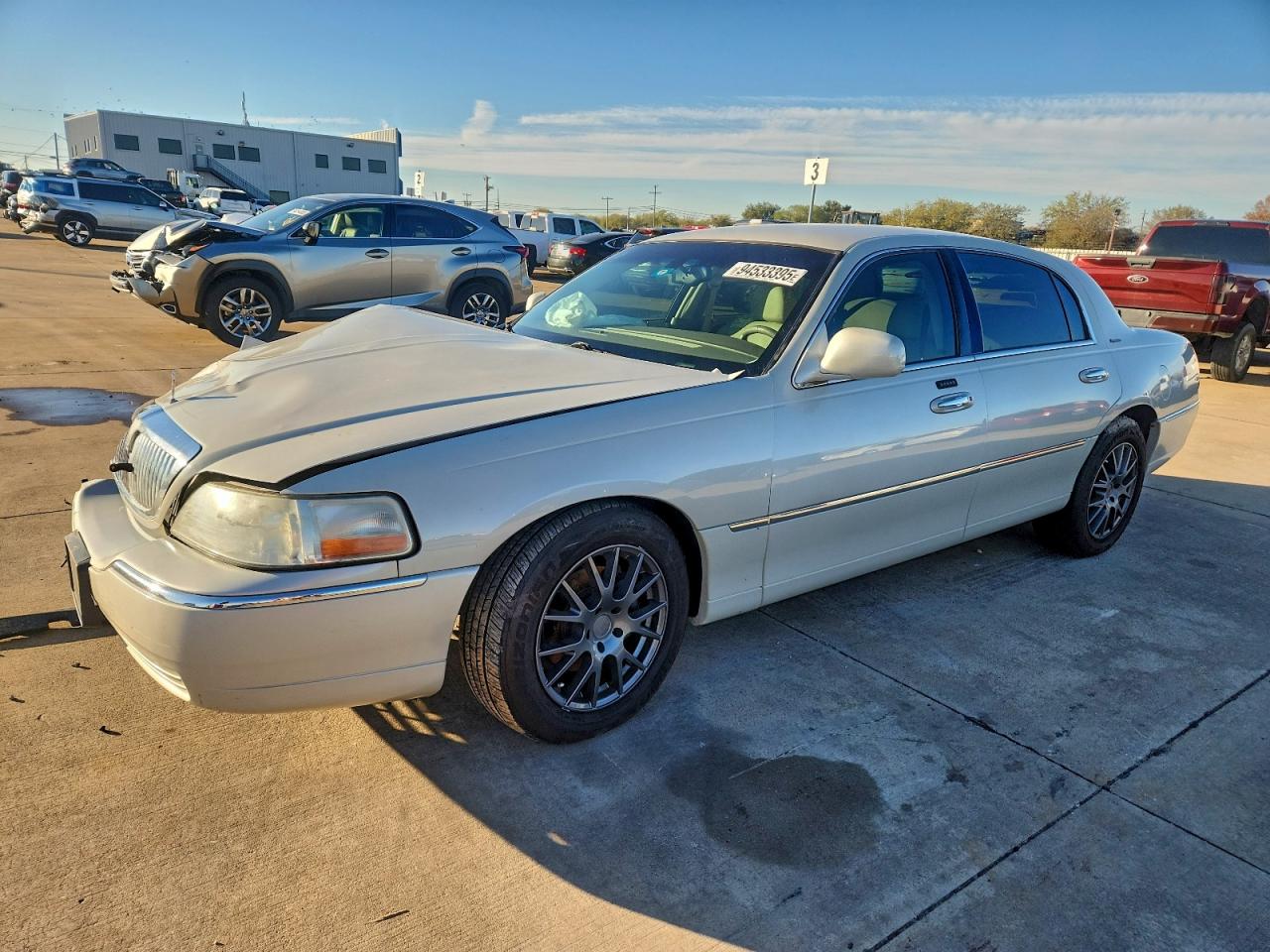 2005 Lincoln Town Car