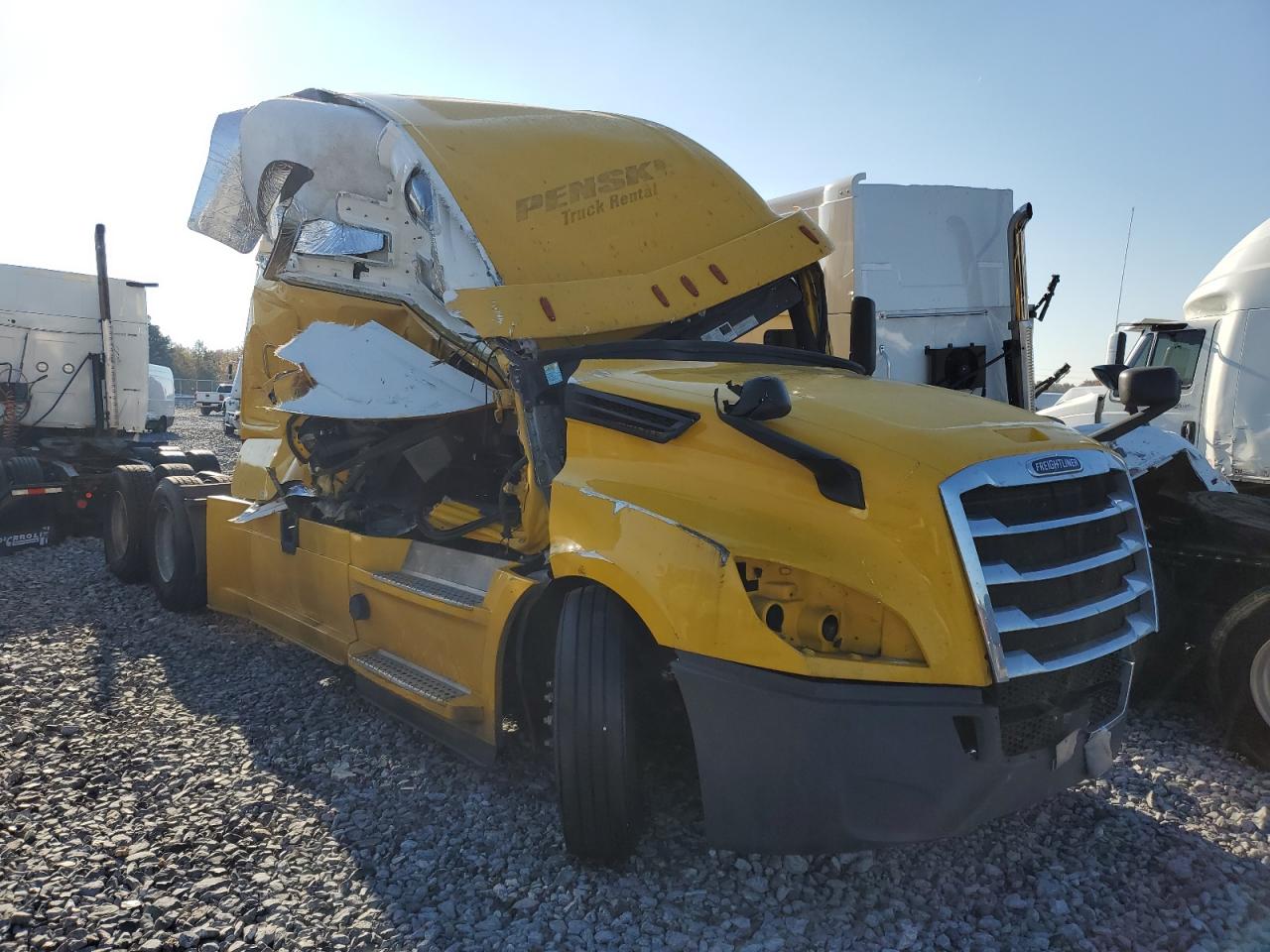 2020 Freightliner Cascadia 1