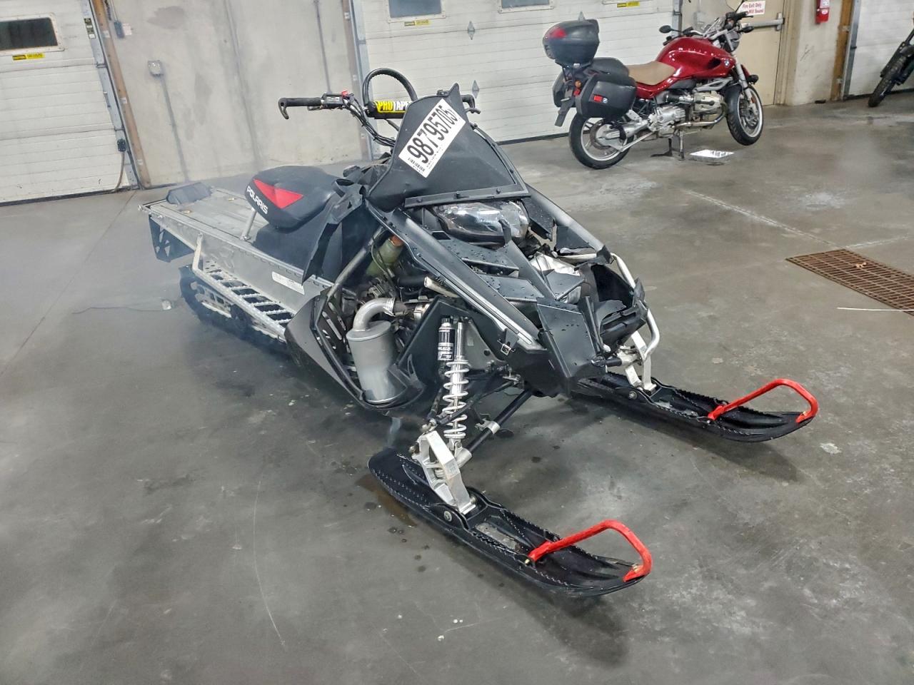 2015 Polaris 800