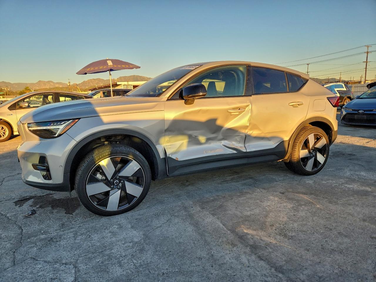 2023 Volvo C40