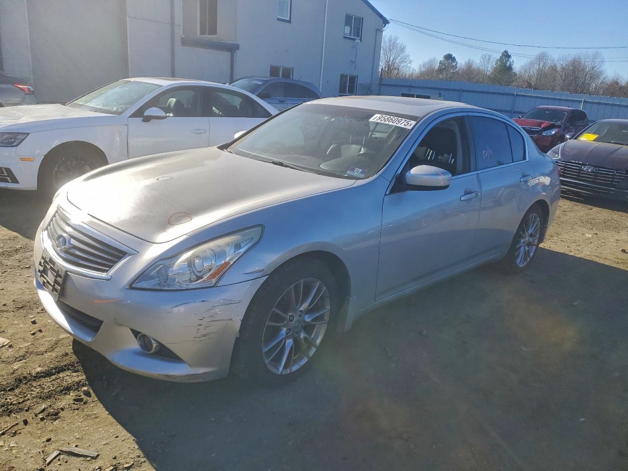 2013 Infiniti G37