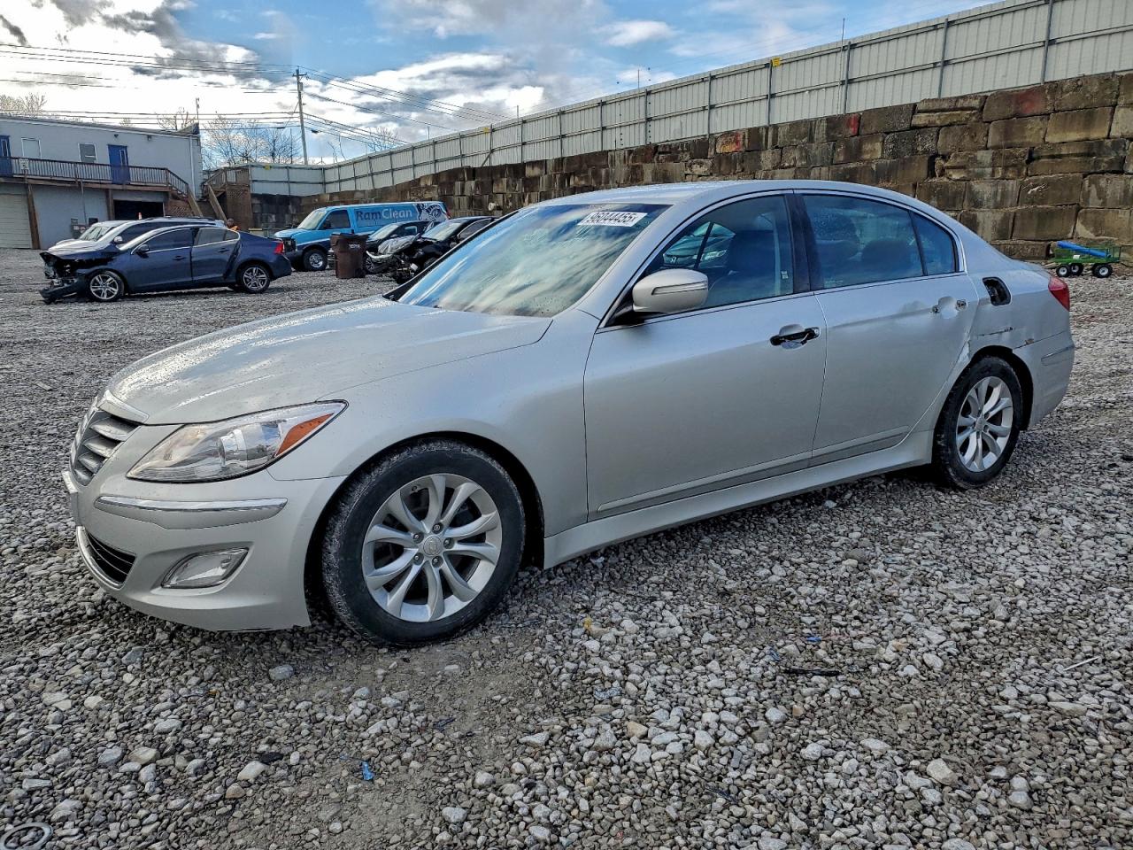 2013 Hyundai Genesis