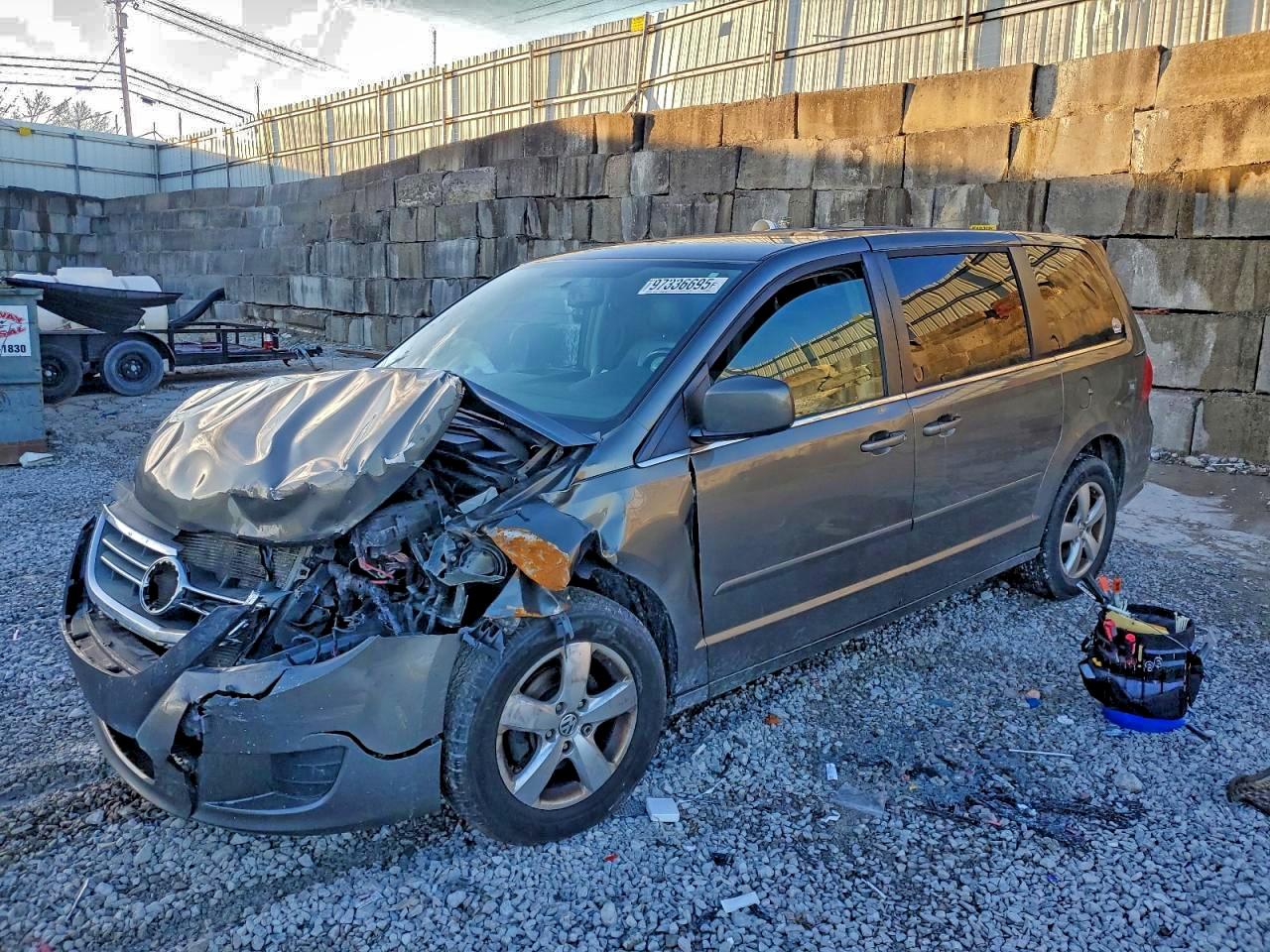 2010 Volkswagen Routan