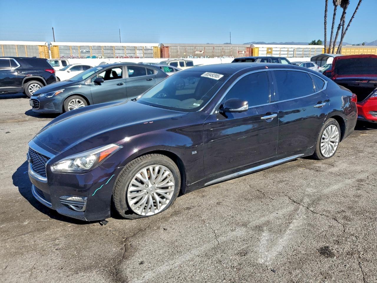 2015 Infiniti Q70