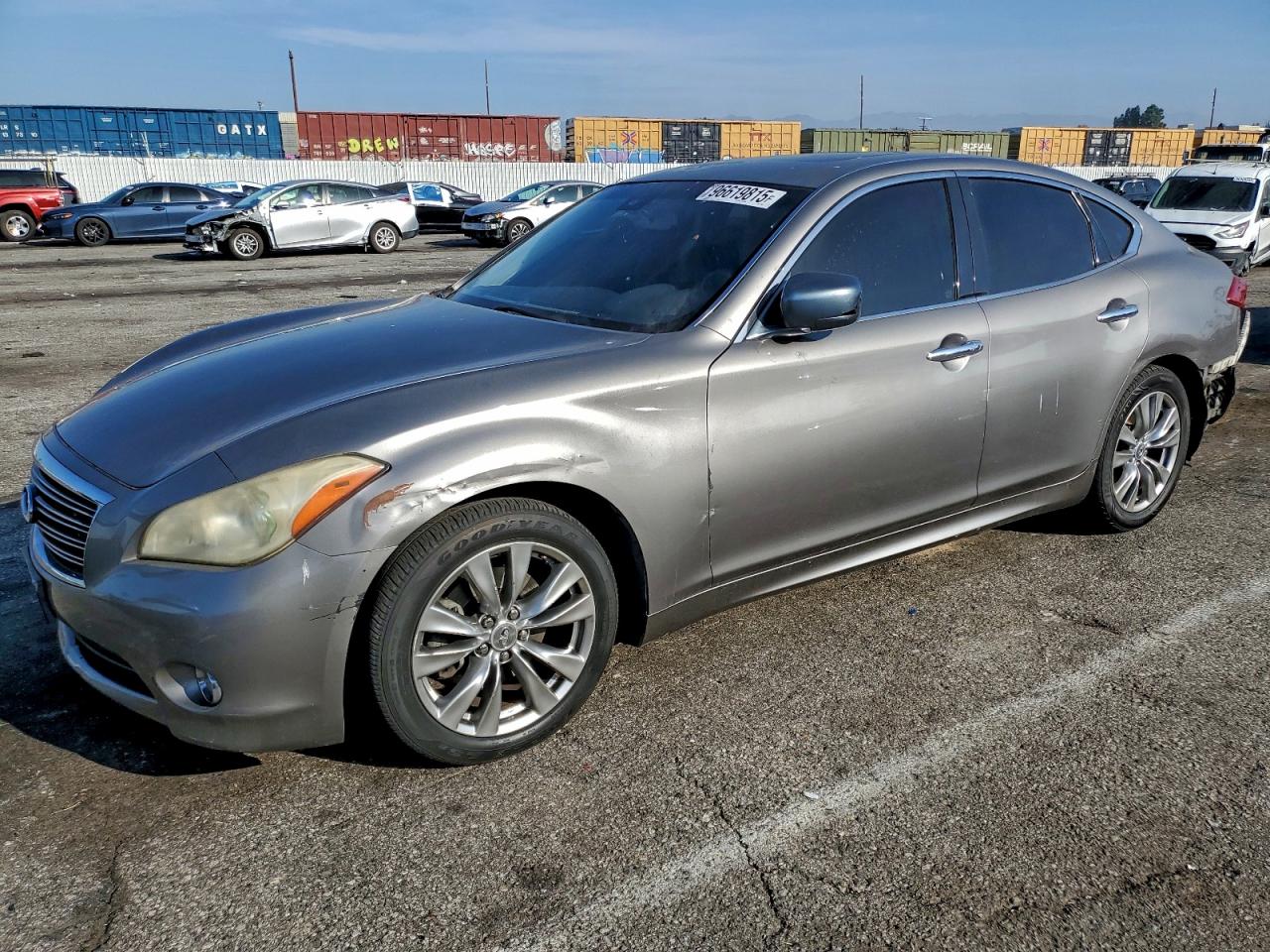 2012 Infiniti M37