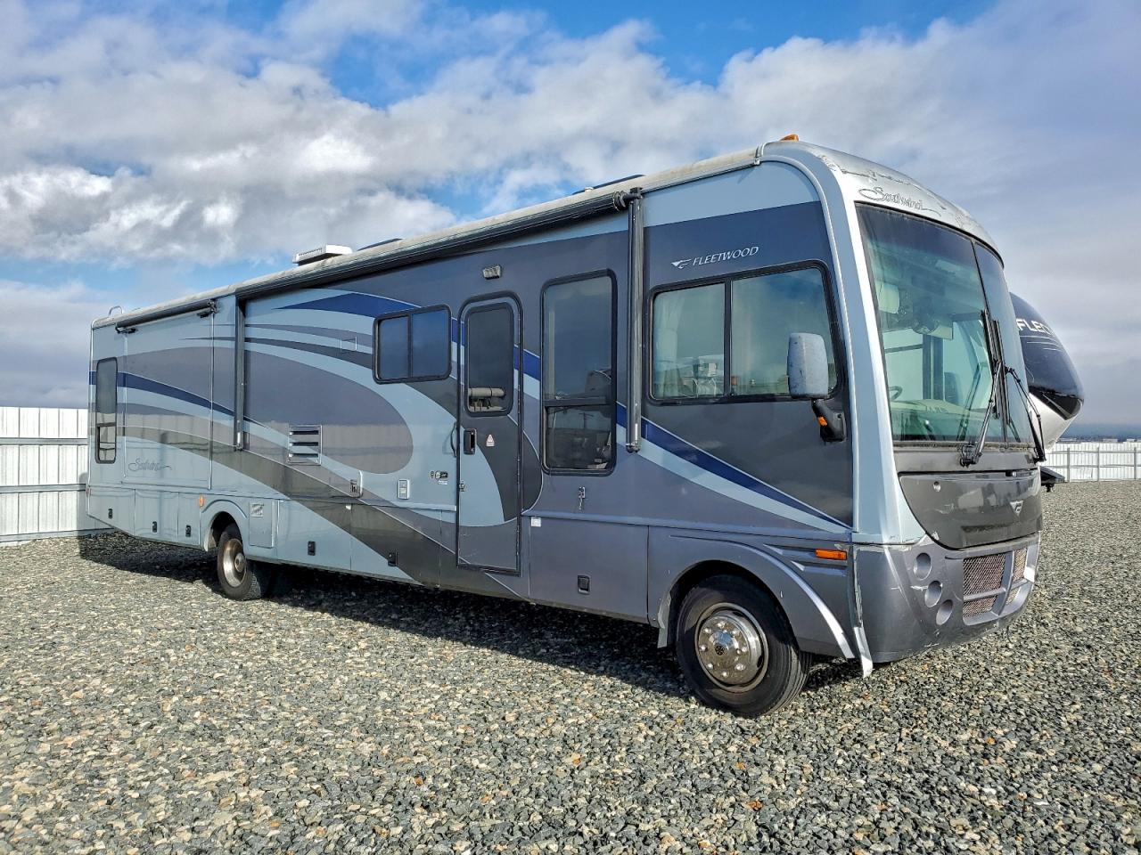 2005 Workhorse W22