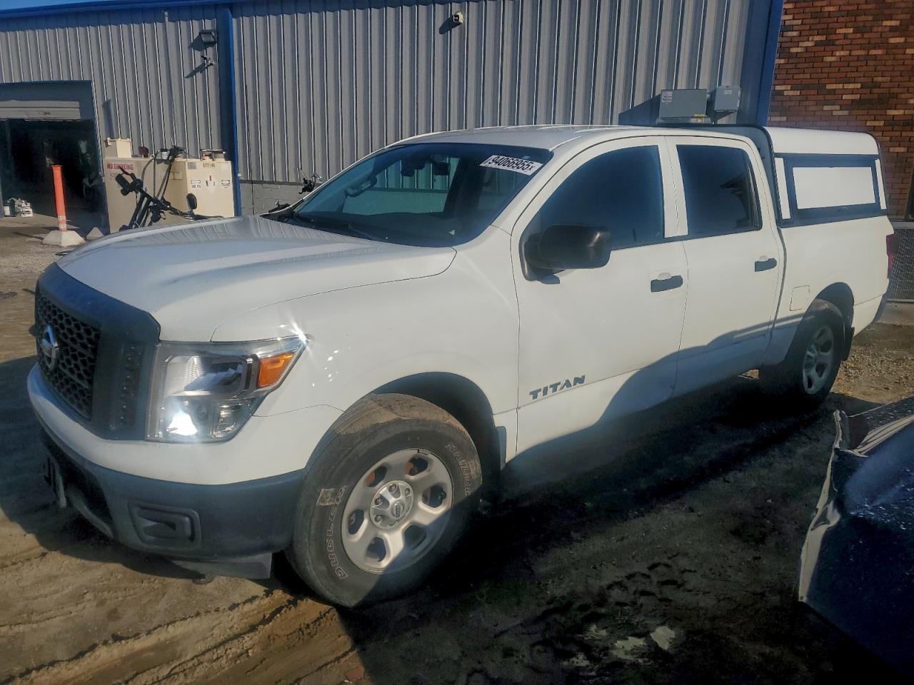 2017 Nissan Titan