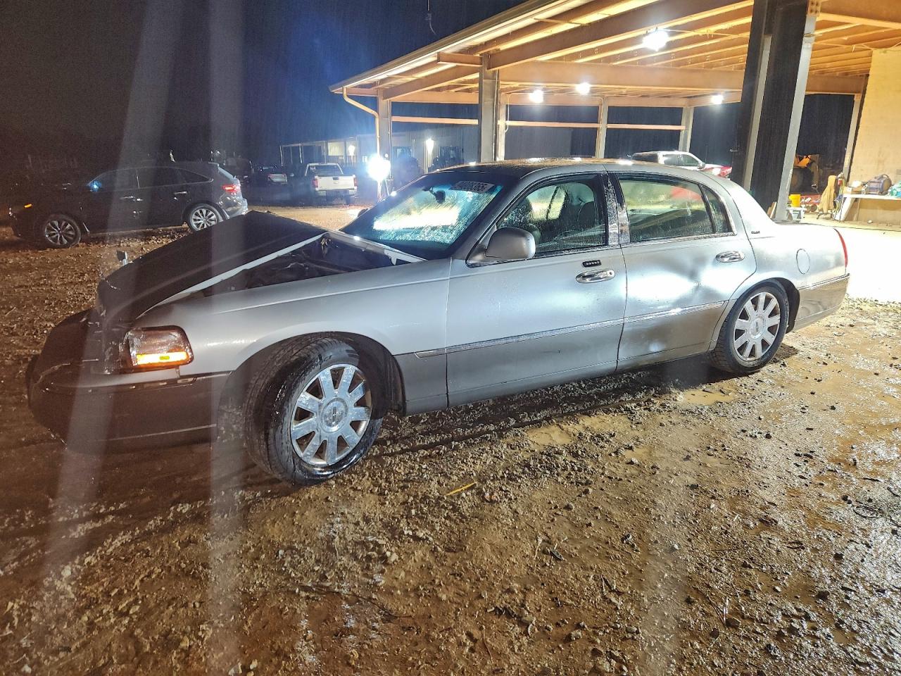2004 Lincoln Town Car