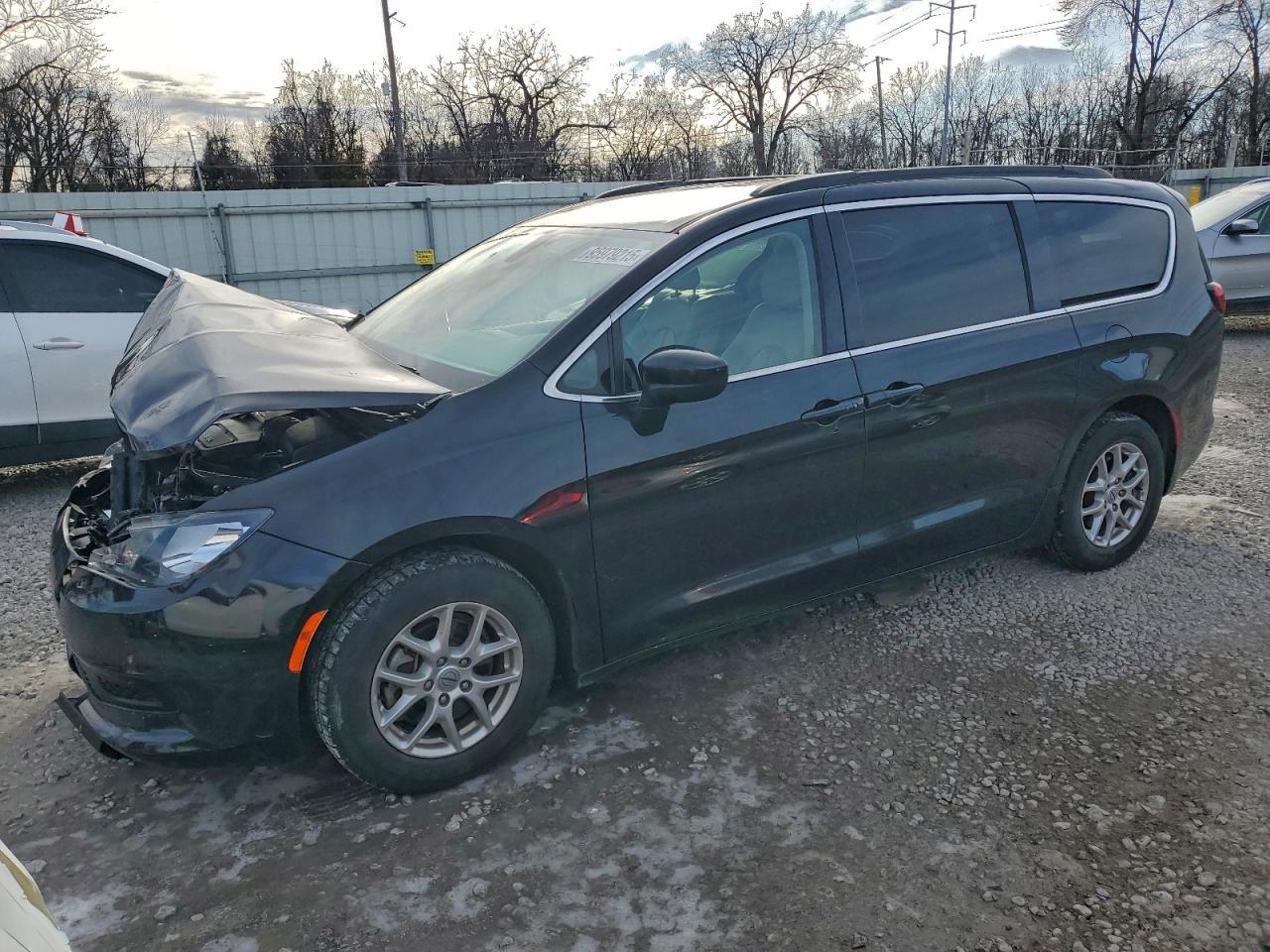 2021 Chrysler Voyager