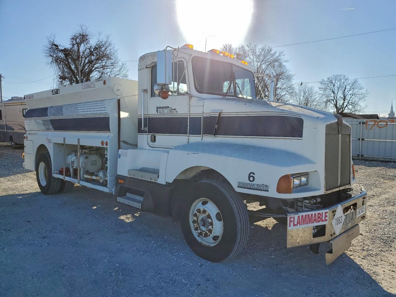 1989 Kenworth T600