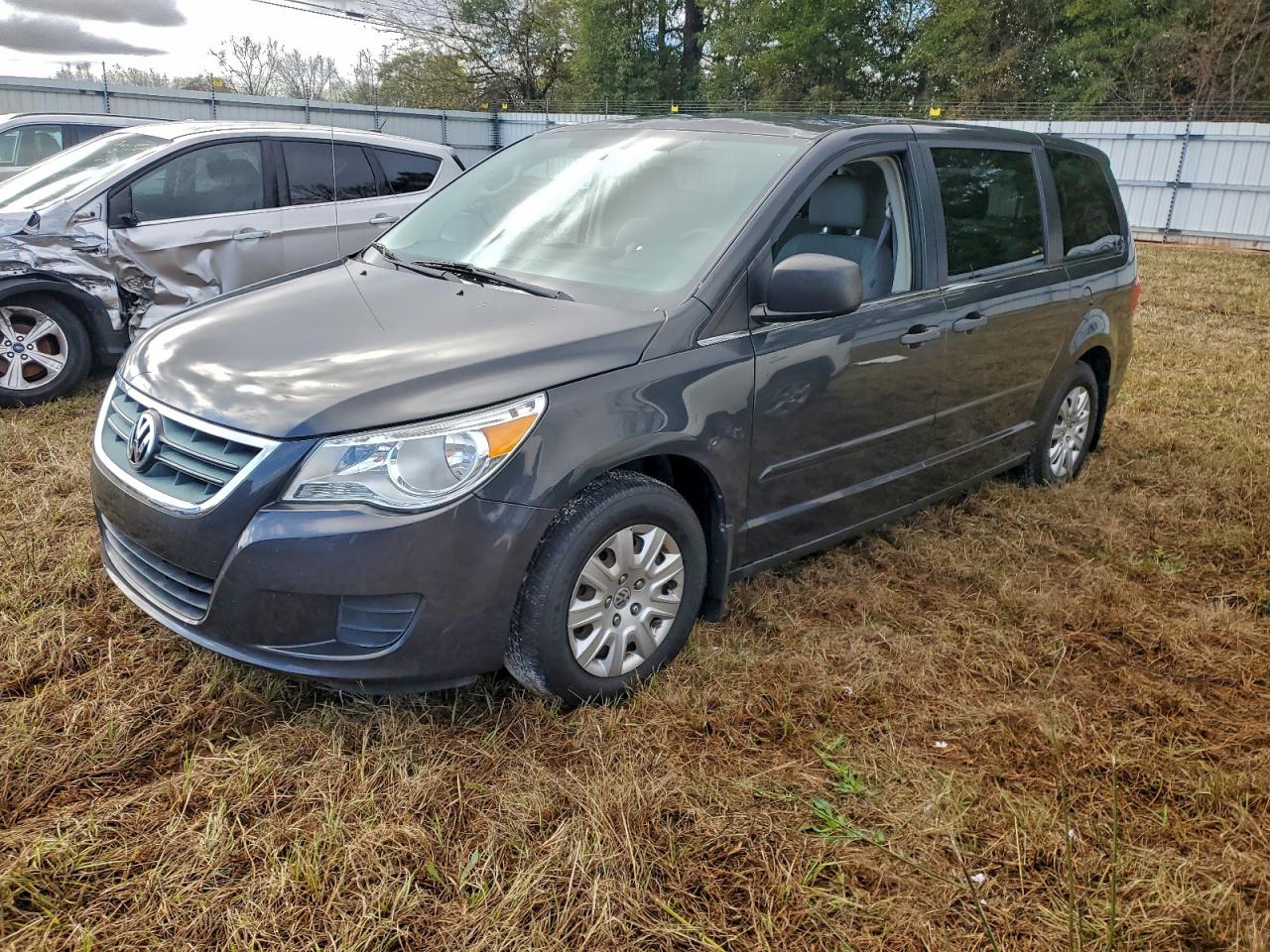 2012 Volkswagen Routan