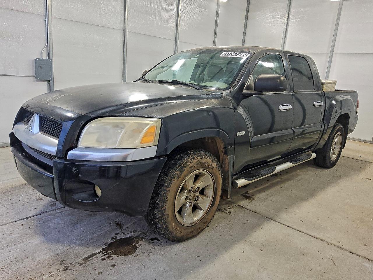 2006 Mitsubishi Raider