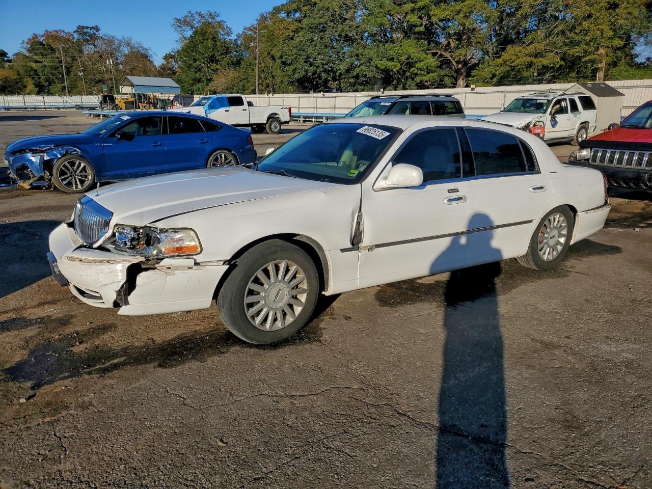 2005 Lincoln Town Car