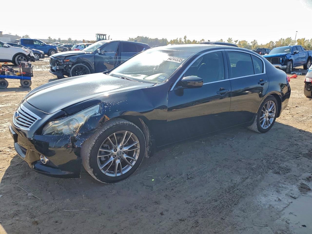 2013 Infiniti G37