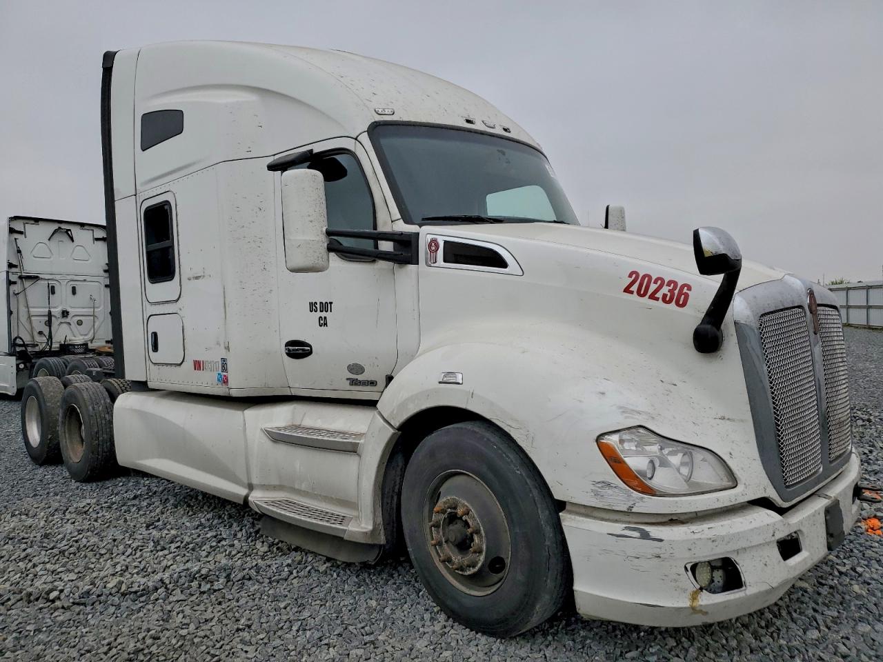 2022 Kenworth T680