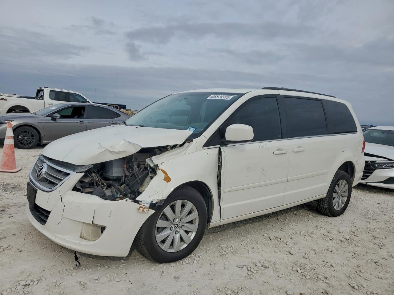 2012 Volkswagen Routan