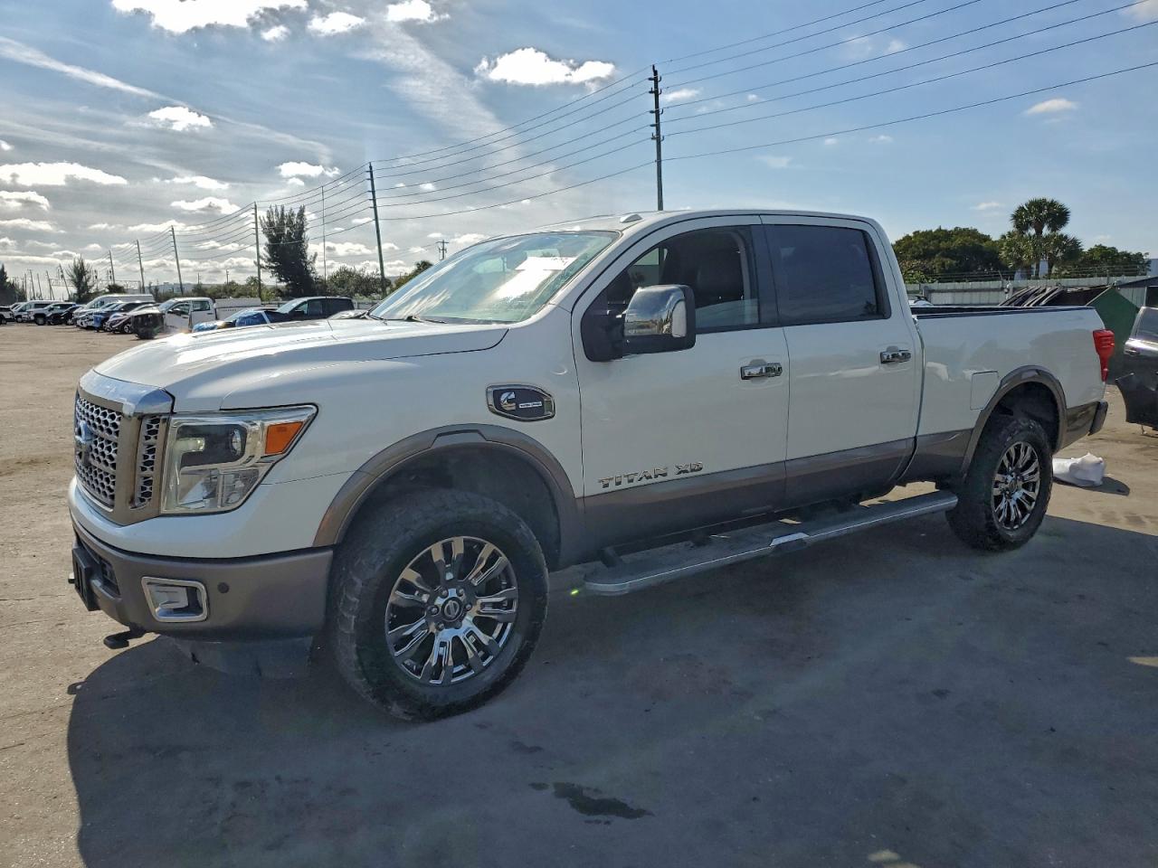 2016 Nissan Titan