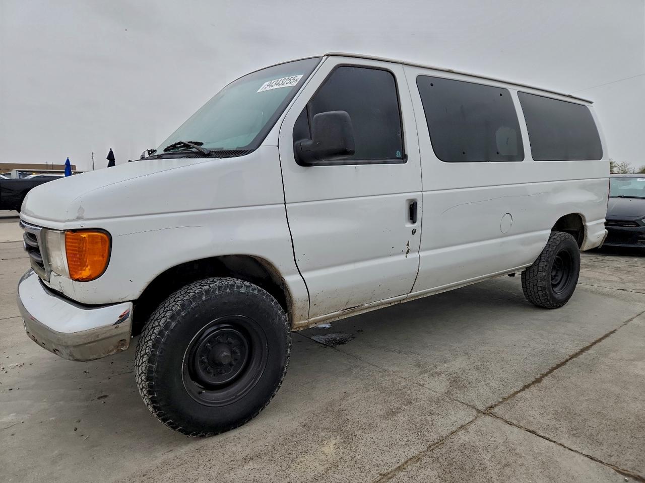 2005 Ford E-350