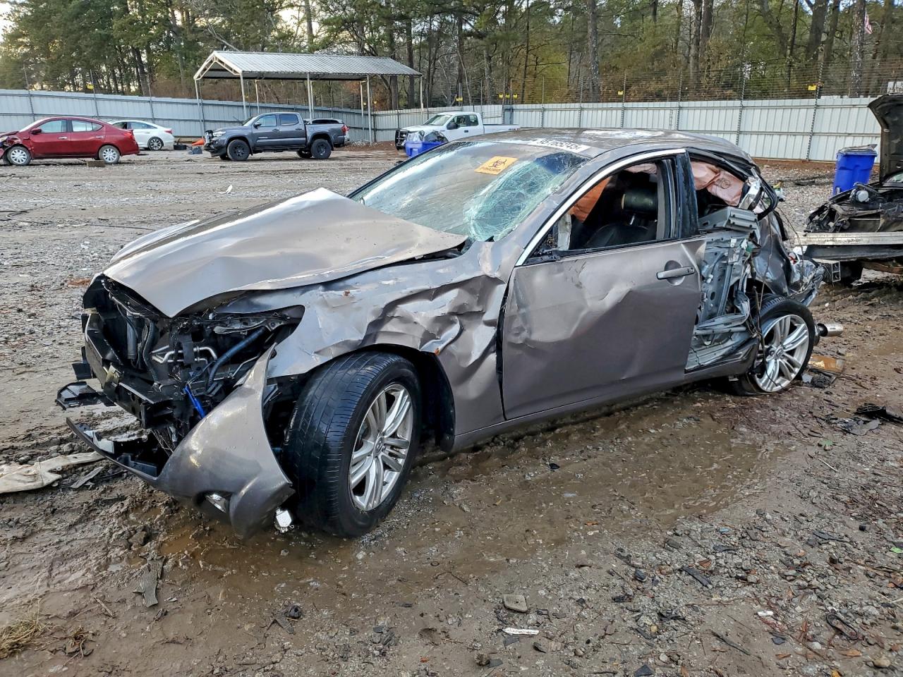 2011 Infiniti G37