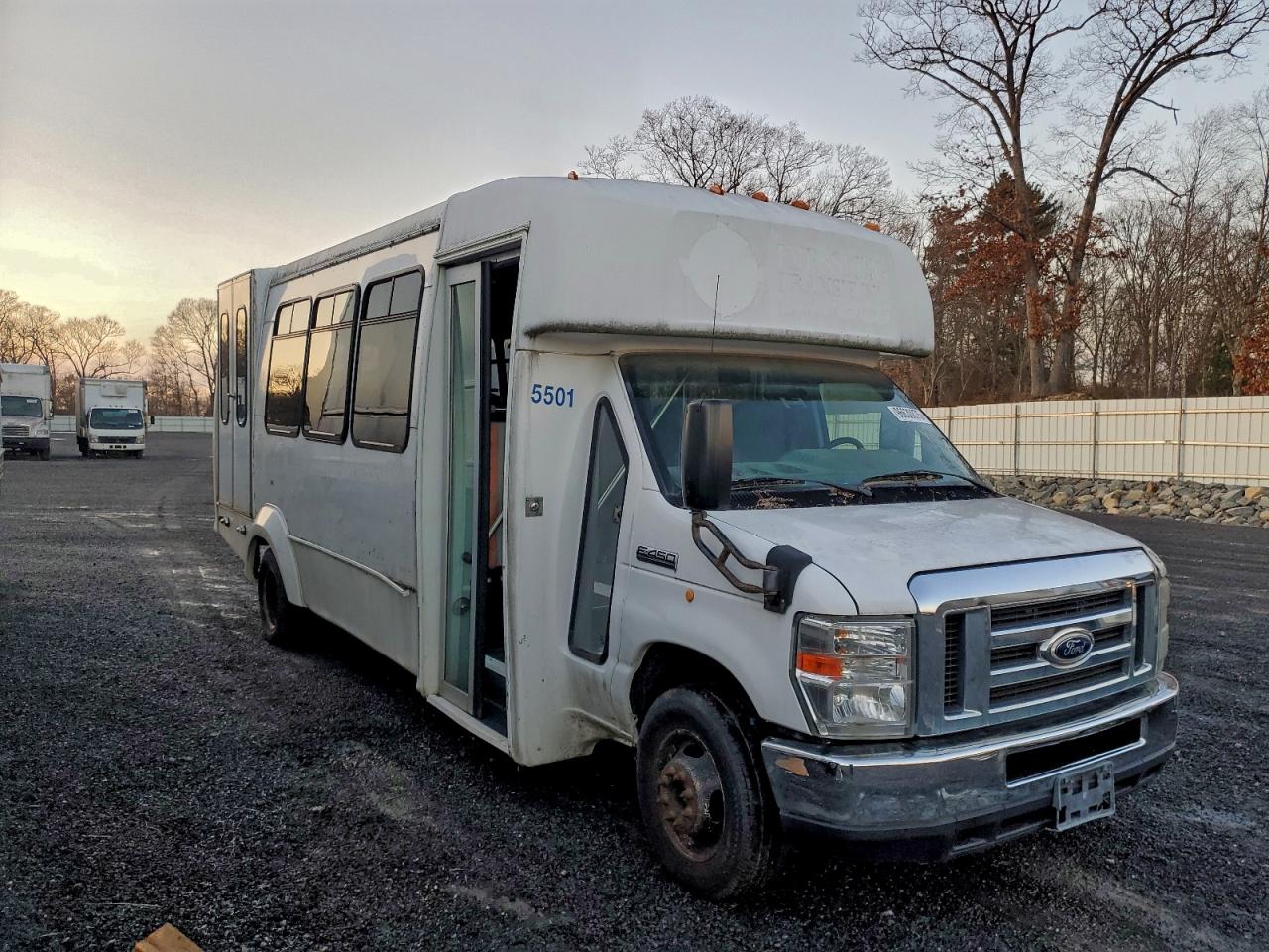 2015 Ford Econoline