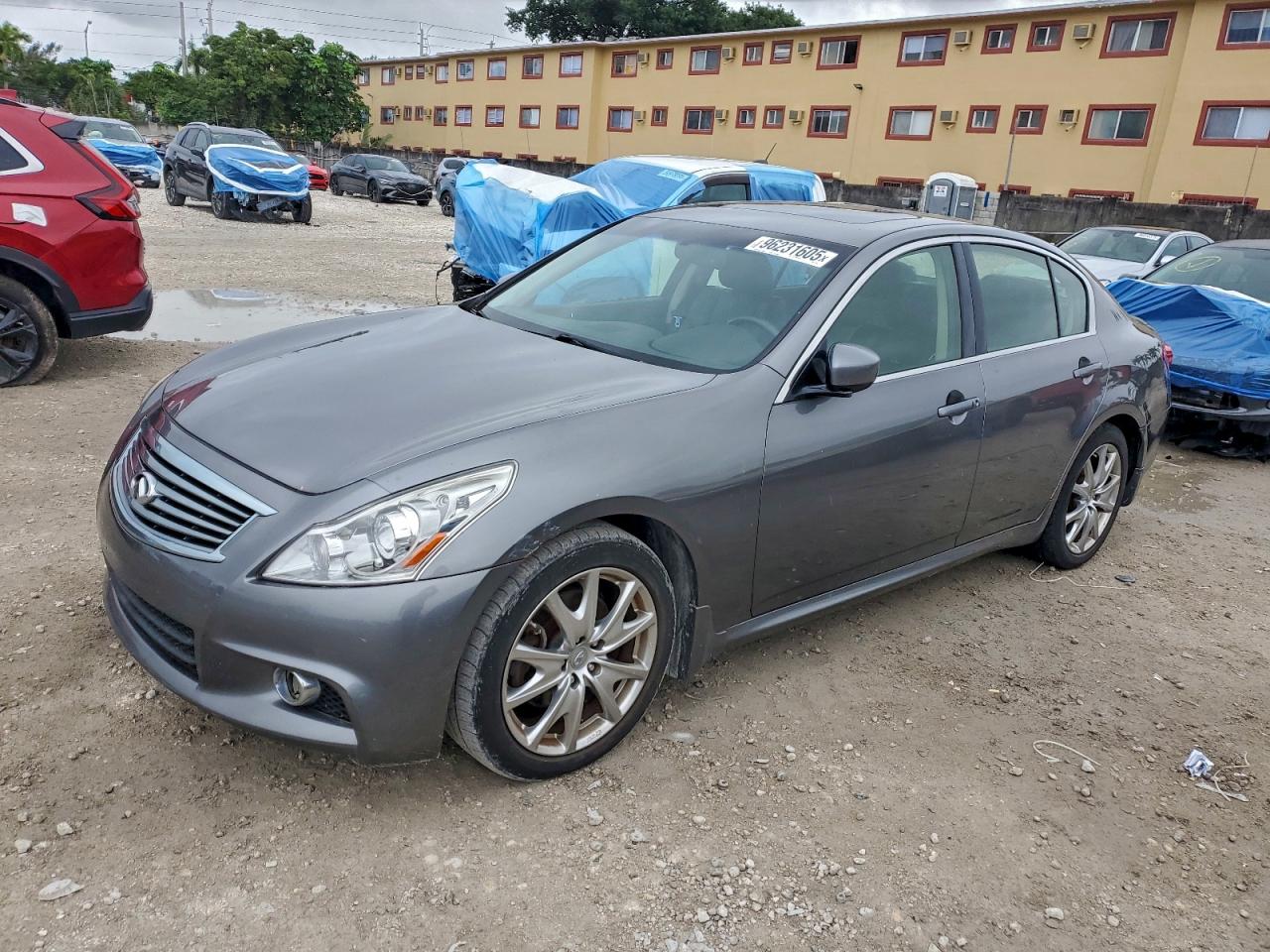 2013 Infiniti G37