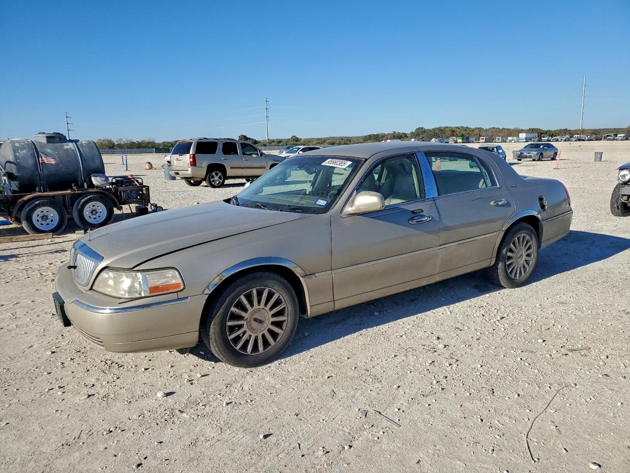 2005 Lincoln Town Car