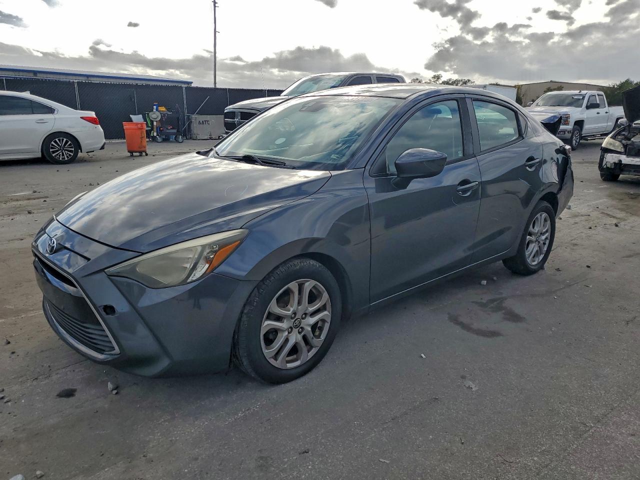 2017 Toyota Yaris
