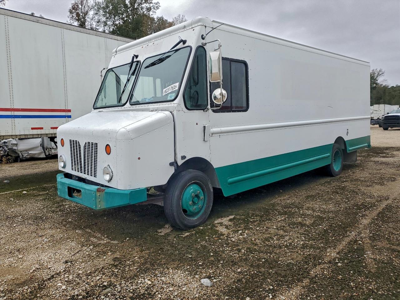 2013 Freightliner Chassis