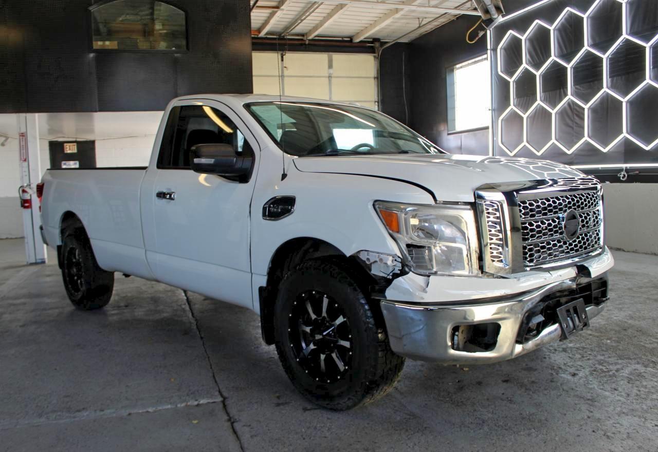Nissan Titan