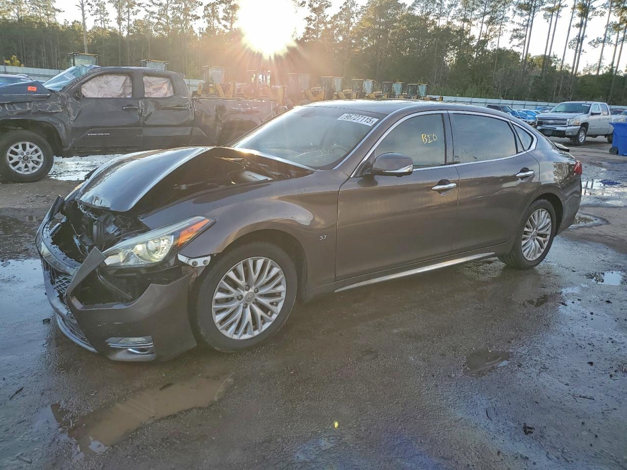 2015 Infiniti Q70
