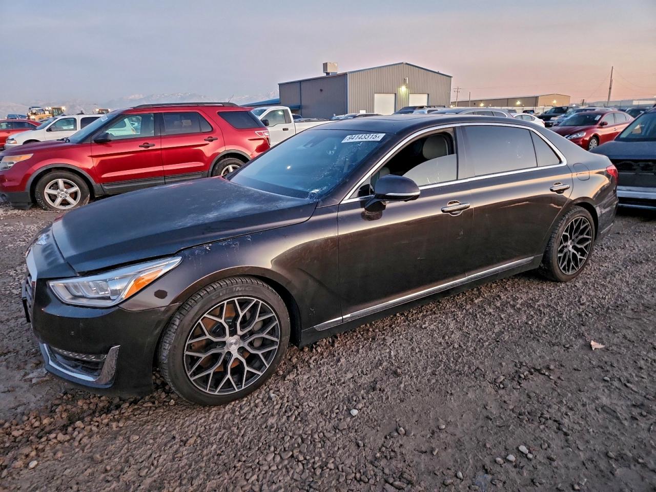 2018 Genesis G90