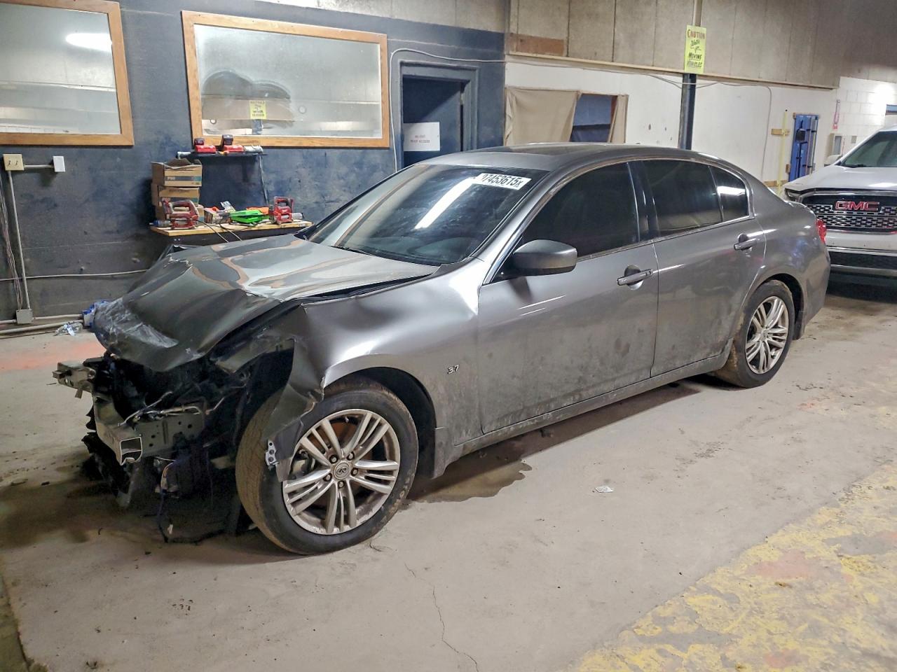 2015 Infiniti Q40