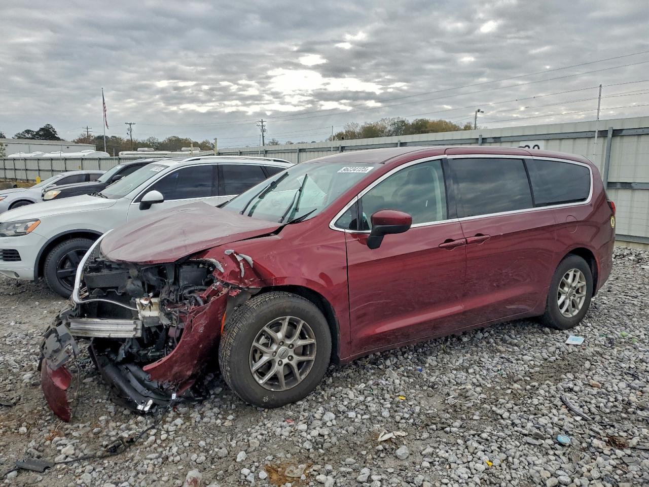 2021 Chrysler Voyager
