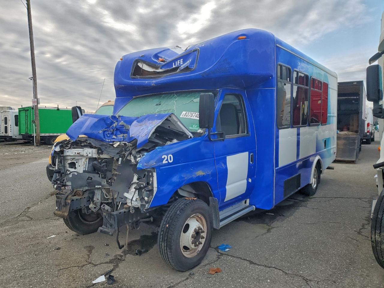 2020 Ford Econoline E350