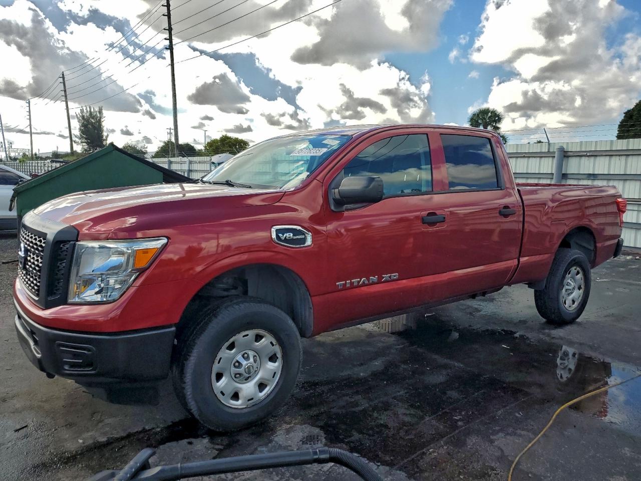 2017 Nissan Titan