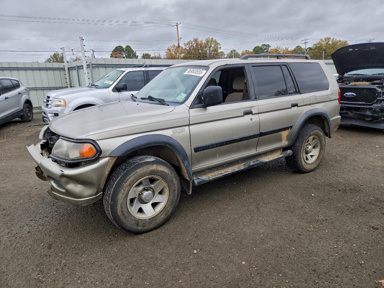 2002 Mitsubishi Montero