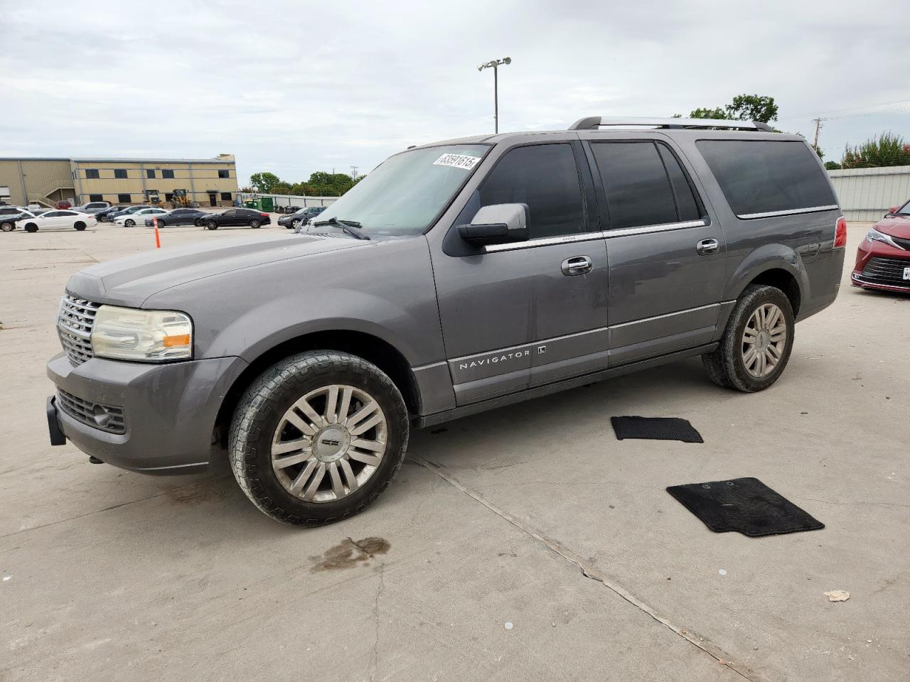 2013 Lincoln Navigator L