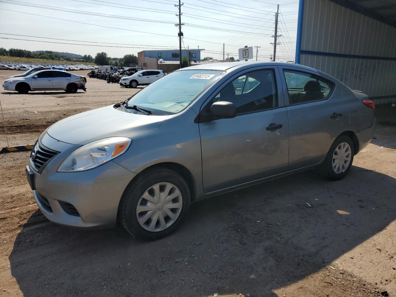Nissan Versa s